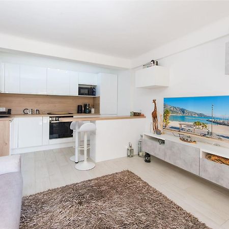 Appartement Carnoles Pres Des Plages Roquebrune-Cap-Martin Luaran gambar